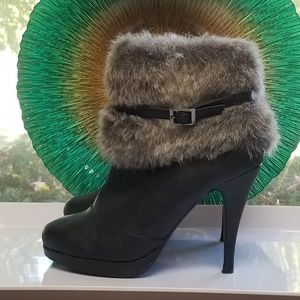 Red Circle Black Stiletto Faux Fur Top Booties